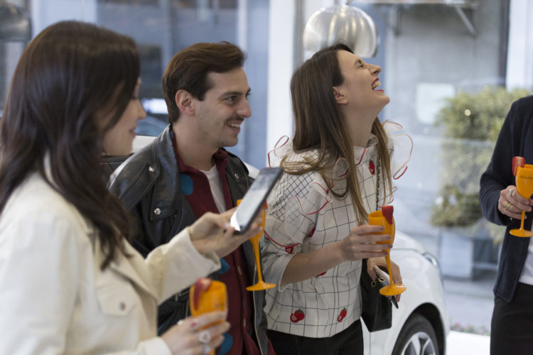 lavinia biancalani, Facebook live, Facebook diretta, Renault, renault italia, suite megane, megane renault, megane grand coupè